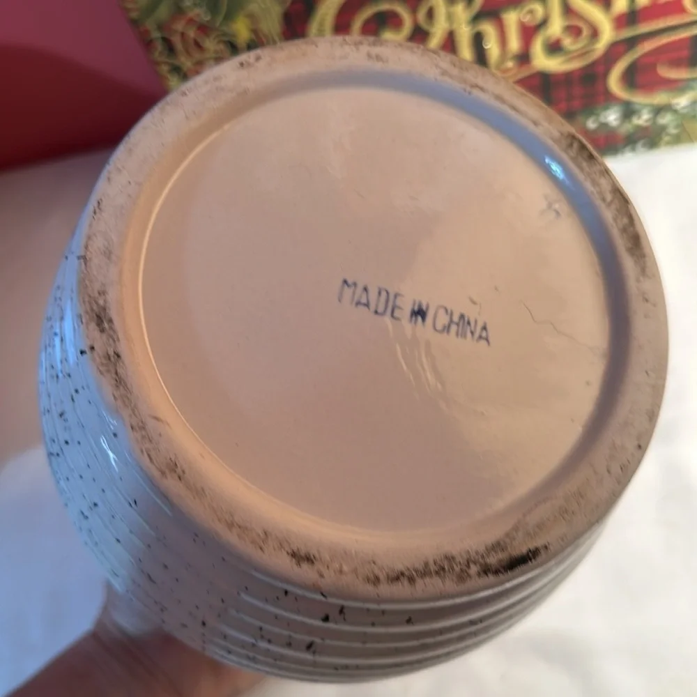 Gibson stoneware cookie jar/canister 10”